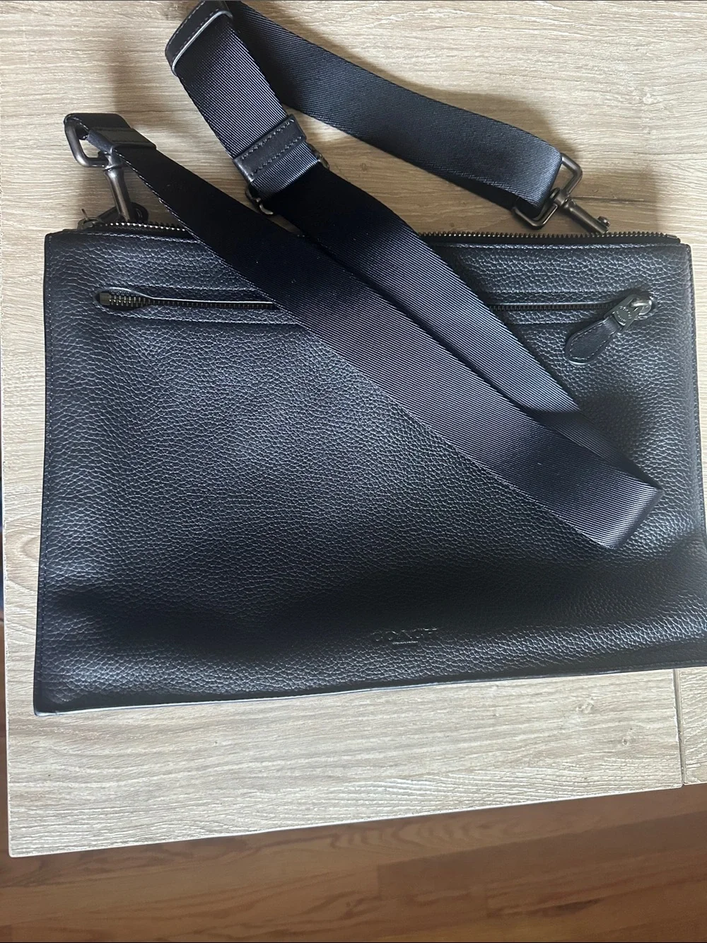 Coach Black Pebbled Leather Messenger Crossbody - Picture 1 of 10